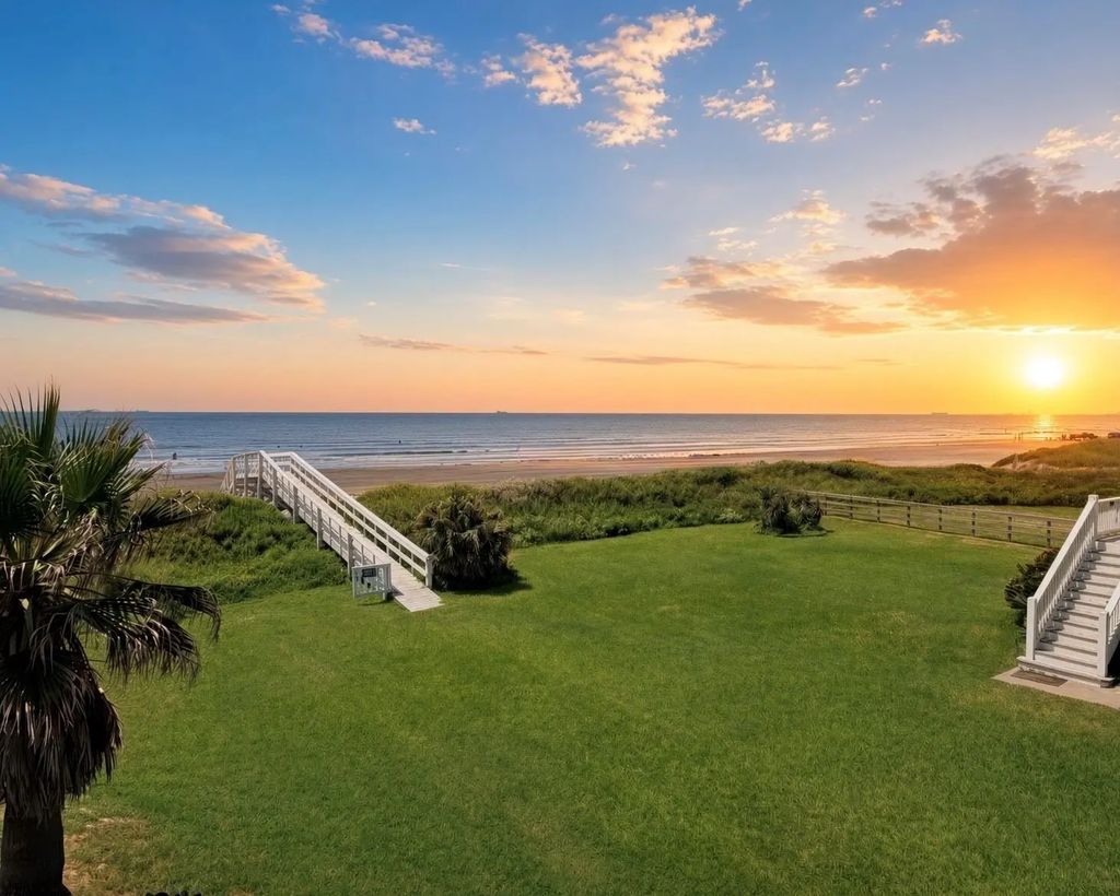 820 Brint Drive, Crystal Beach