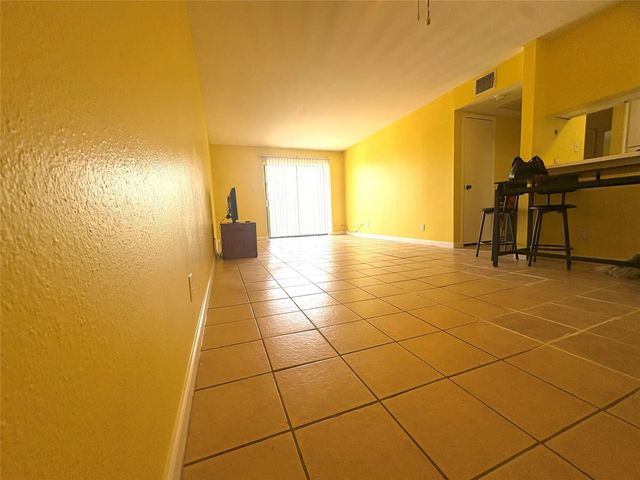 212 Plaza Verde Drive F26, Houston