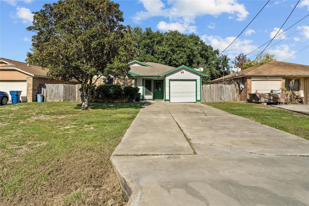 2716 2nd Avenue N, Texas City