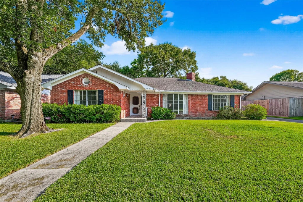 5507 Valkeith Drive, Houston