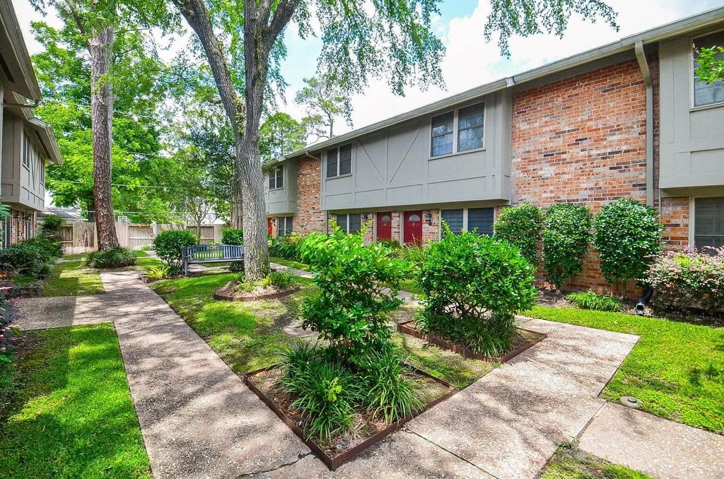 515 Tallowood Road 1, Houston