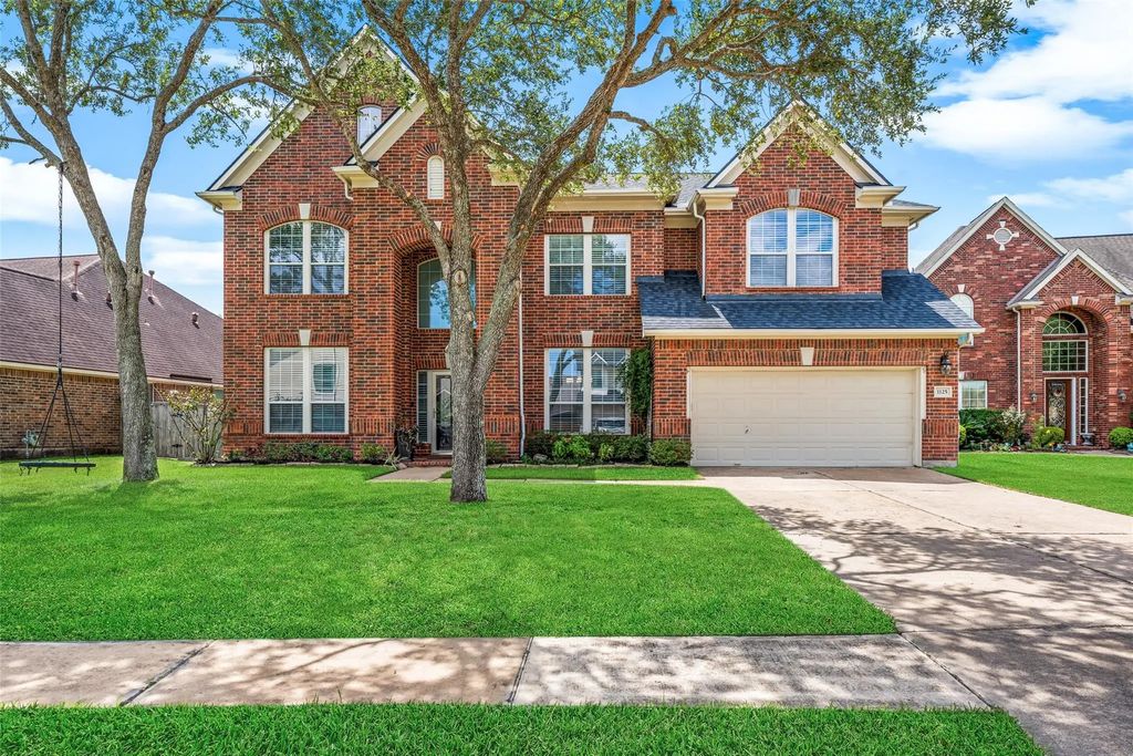 1125 Shady Knoll, League City
