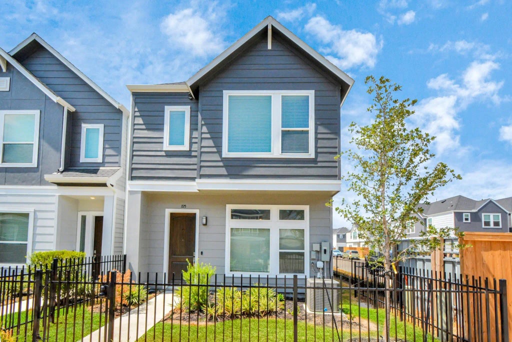 785 Strawberry Pines Court, Houston