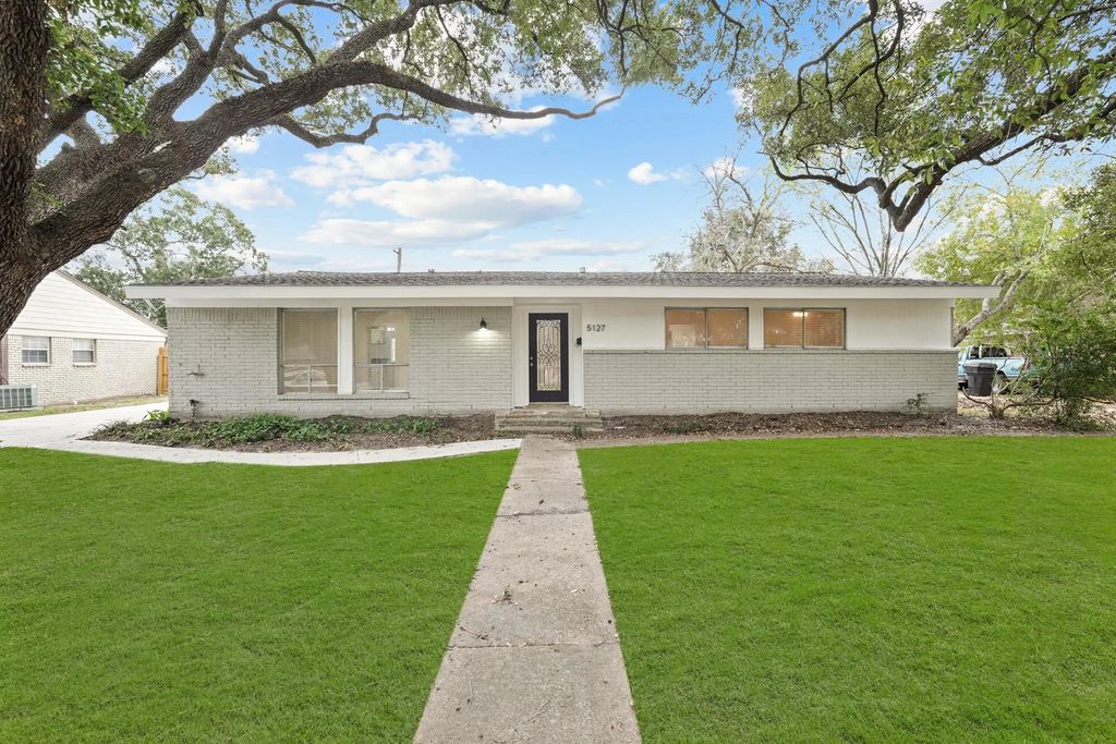 5127 W Bellfort Avenue, Houston