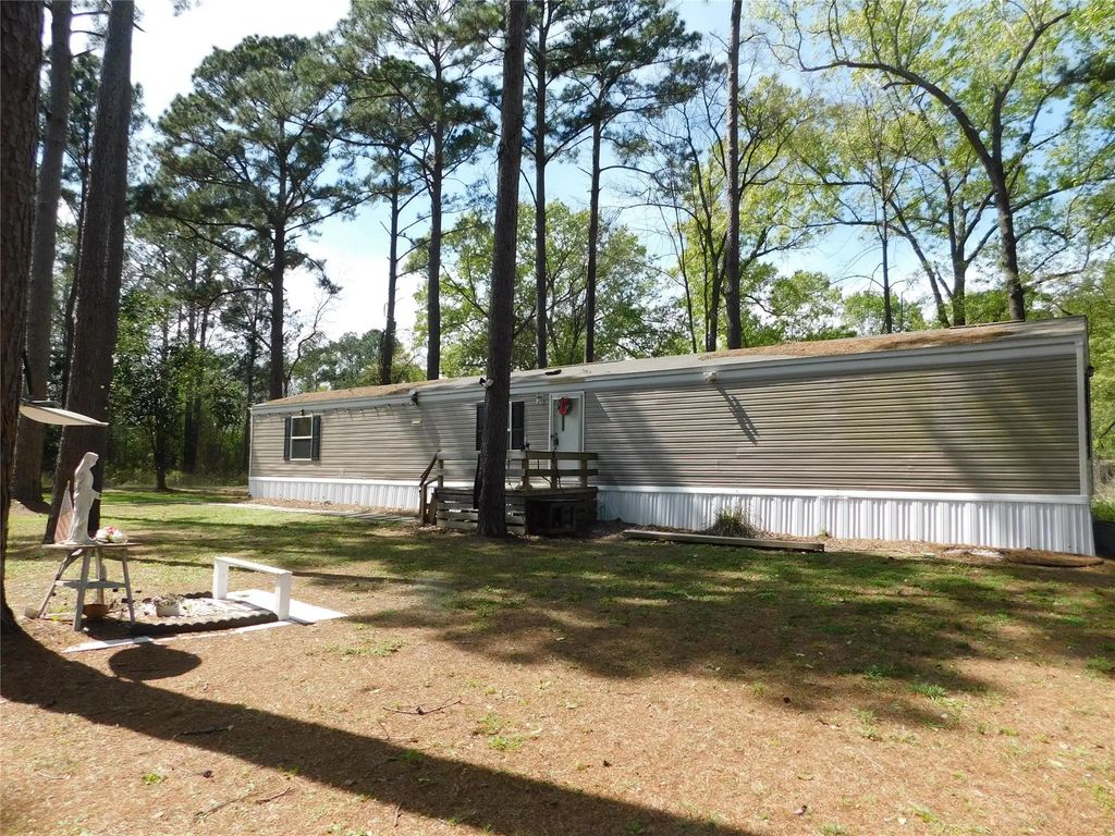 360 Aaron Avenue, Livingston