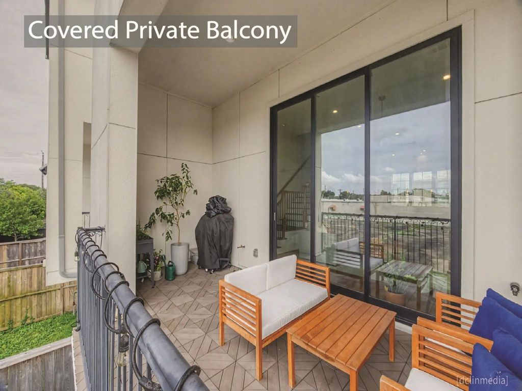 4009 University Grove Street, Houston