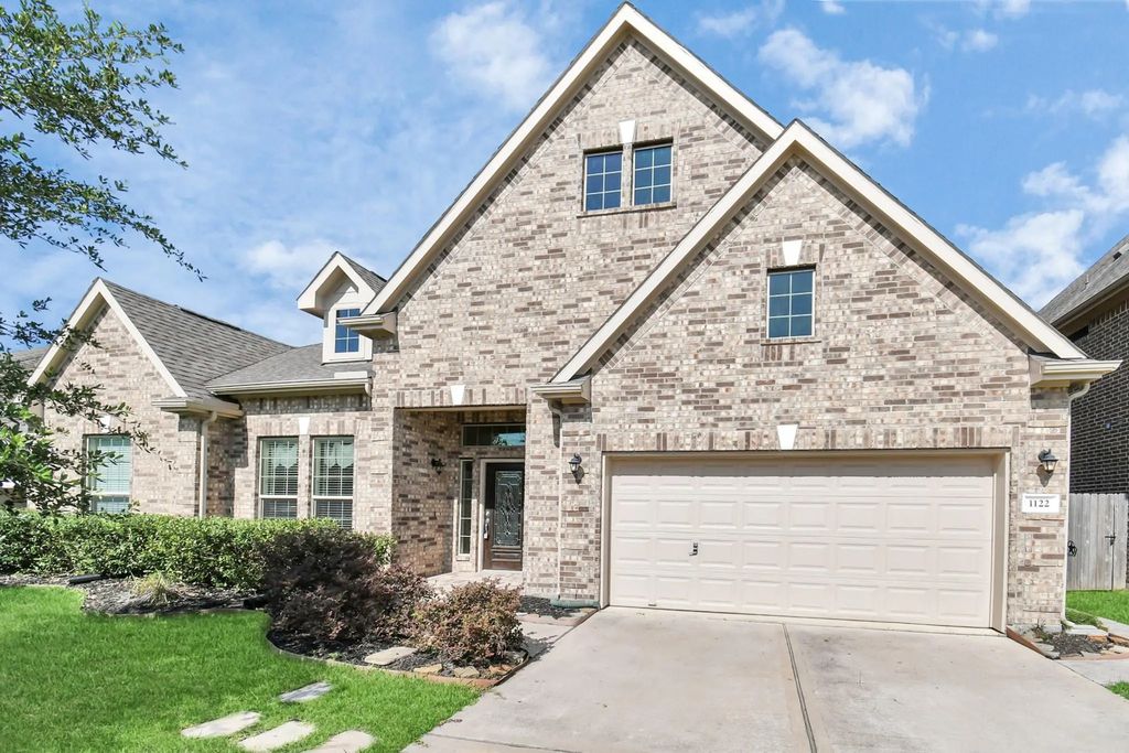 1122 Boxwood Place, Friendswood