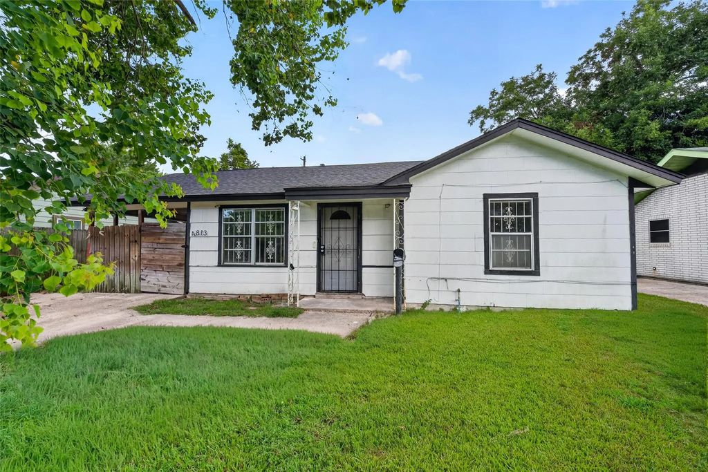 4813 Brinkley Street, Houston