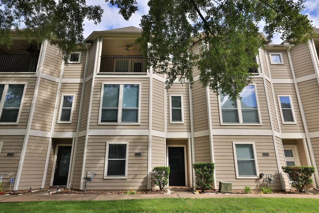 1728 Bevis Street, Houston