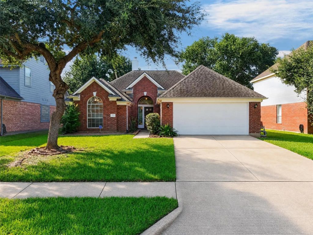 15627 Rosewood Hill Court, Sugar Land