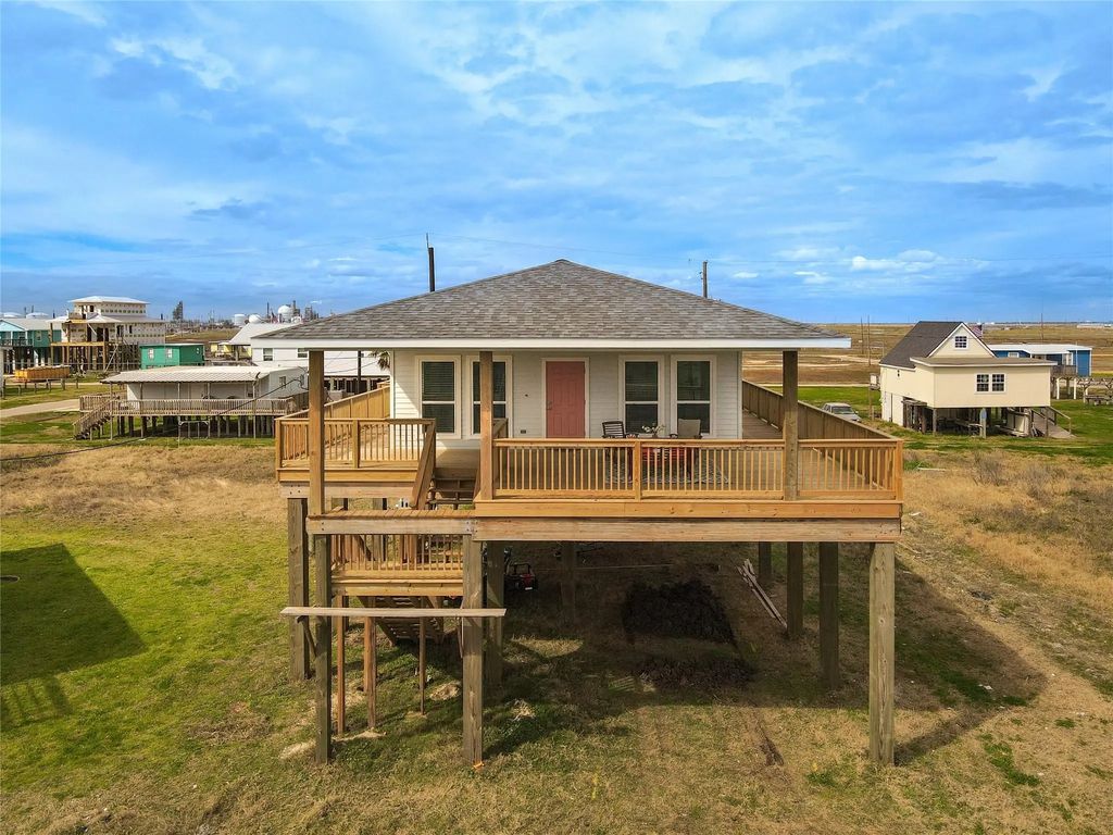 1014 Treaty Dr, Surfside Beach