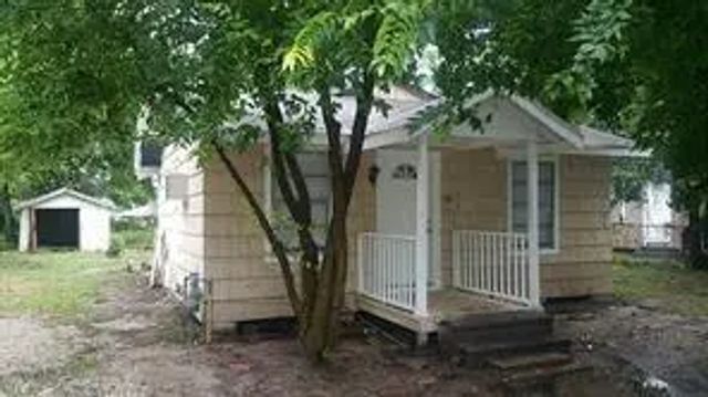 408,408-1/2 Robert Lee, Houston