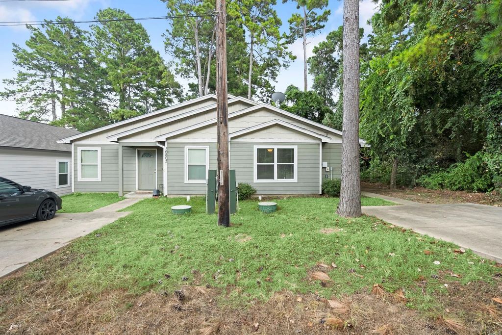 16803 Crestmont, Montgomery