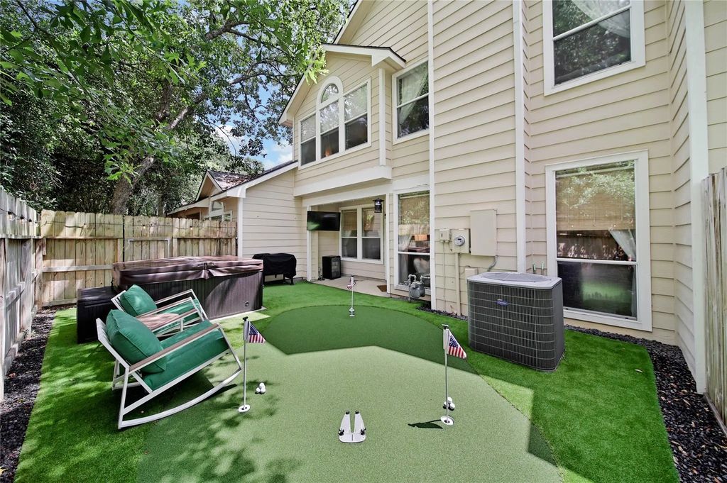 34 Wintergreen Trail, The Woodlands