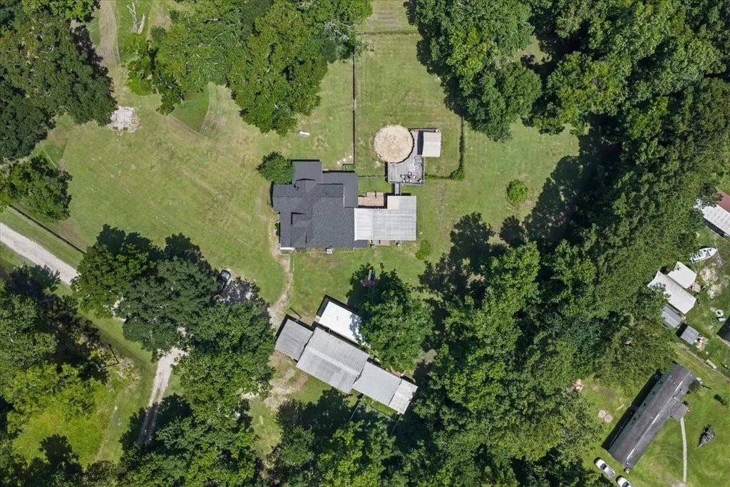 271 Private Road 456, Dayton
