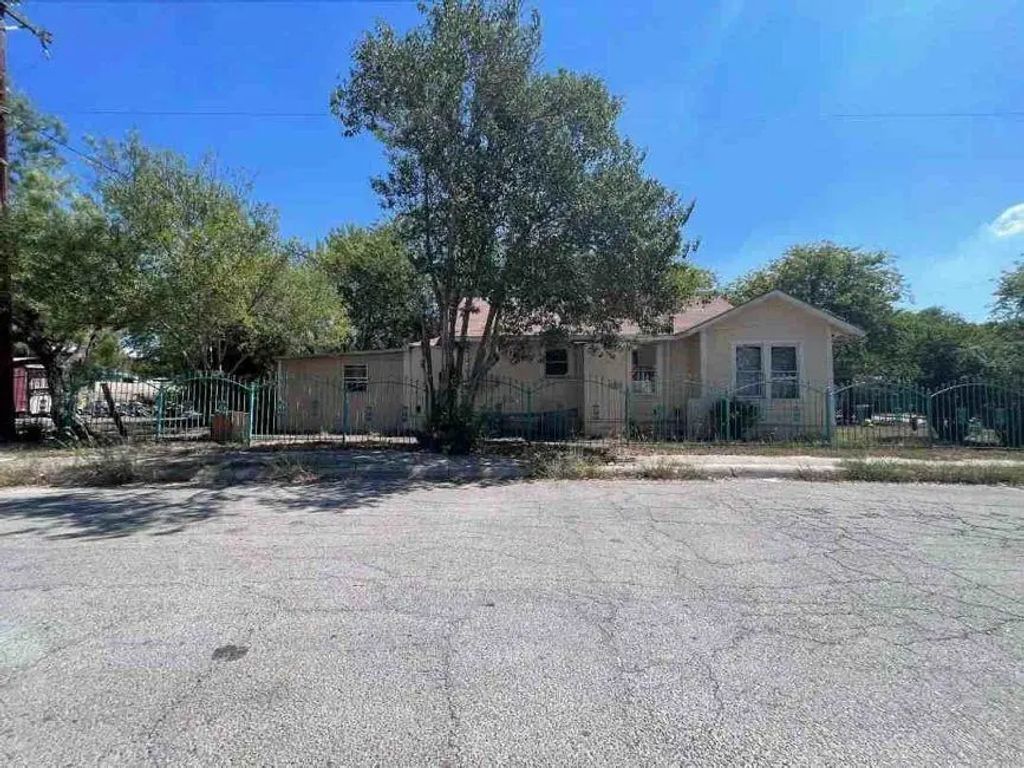 345 Matthews Avenue, San Antonio