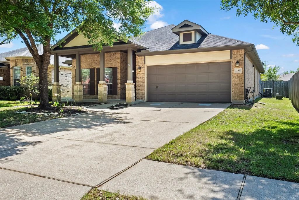12920 Meadow Springs Drive, Pearland