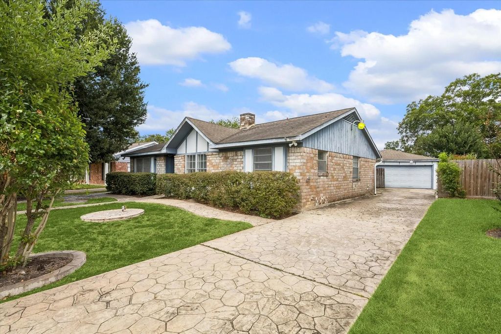 11411 Sagecherry Drive, Houston