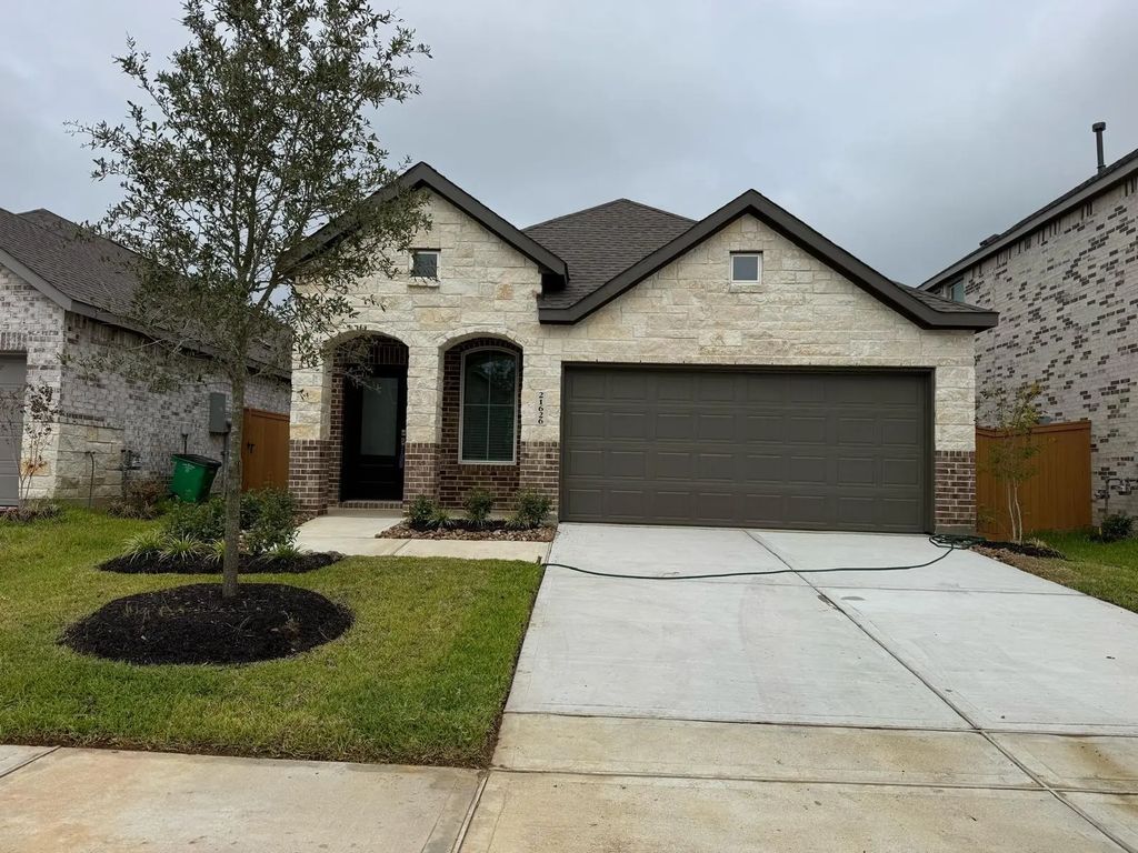 21626 Carbonari Drive, Tomball
