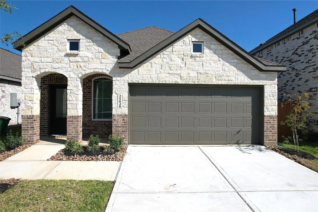 21626 Carbonari Drive, Tomball