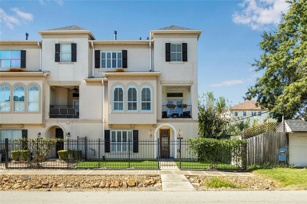 811 Patterson Street, Houston