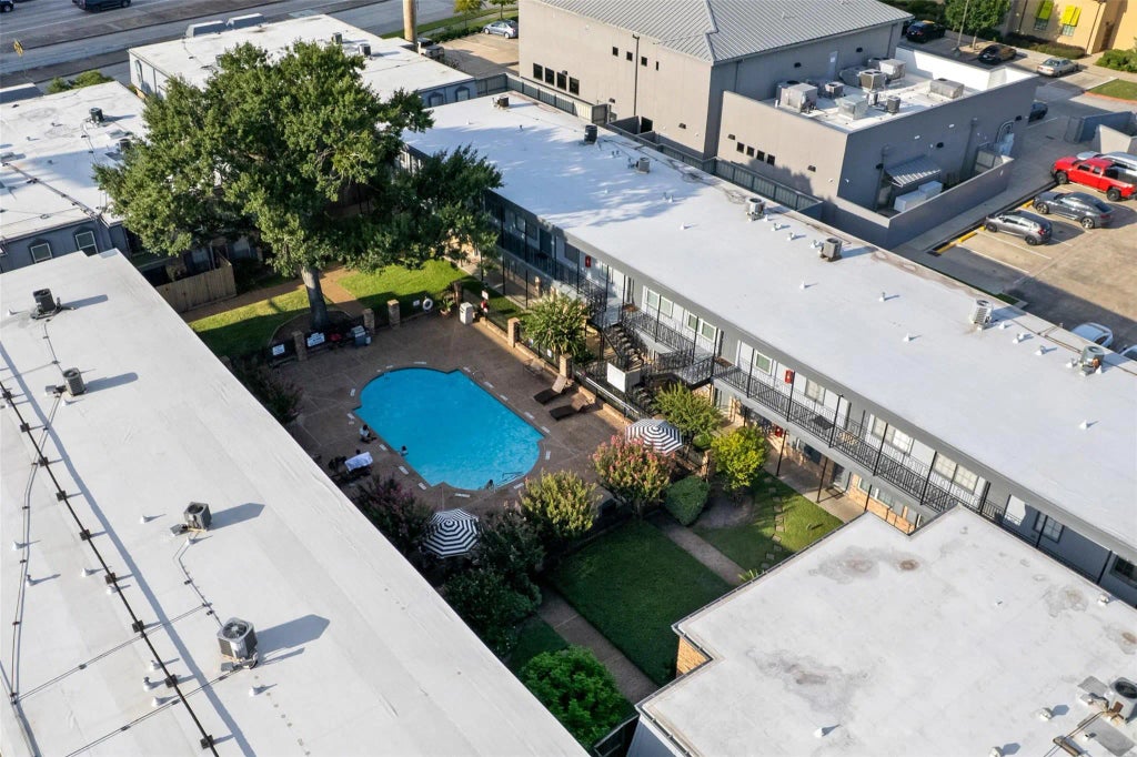 3131 Southwest Freeway C40, Houston