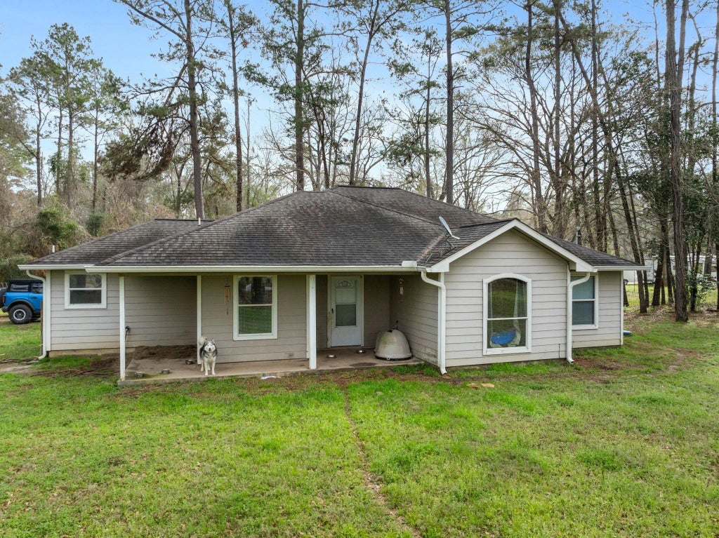 1000 County Road 2309, Cleveland