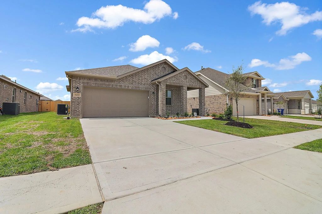 8431 Moonlight Bay Circle, Baytown