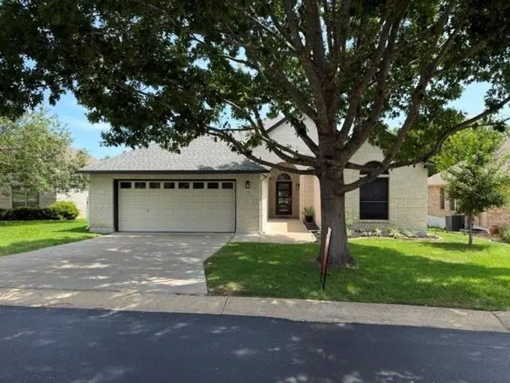 130 W Creekview Drive, Fredericksburg