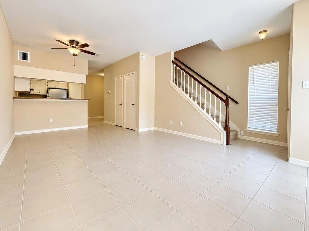 2626 Holly Hall Street 904, Houston