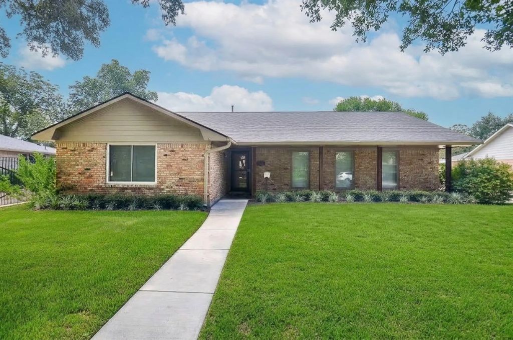 5127 Hummingbird Street, Houston