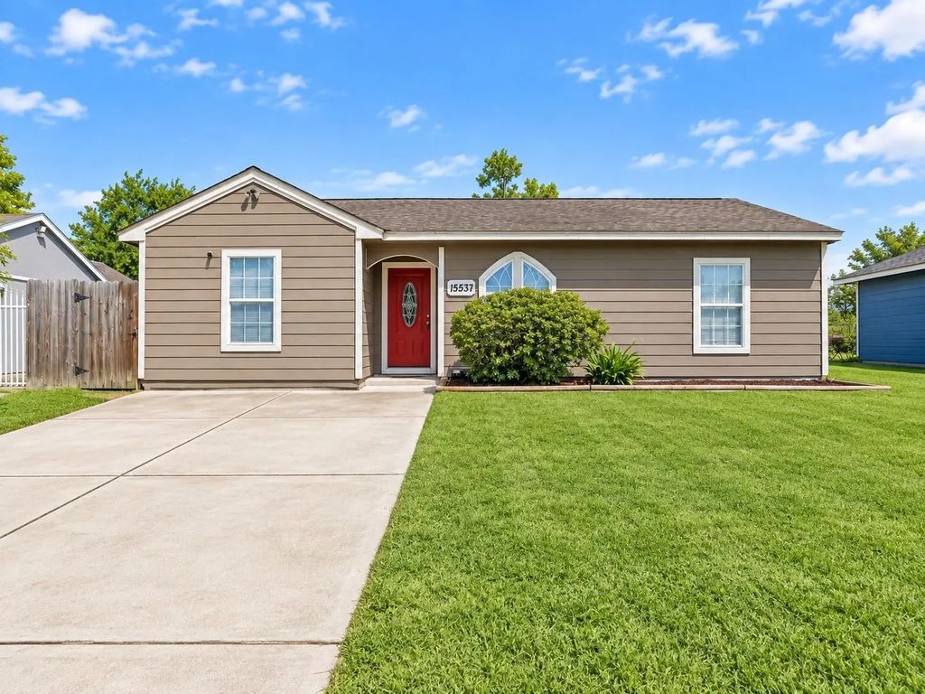 15537 Woodforest Boulevard, Channelview