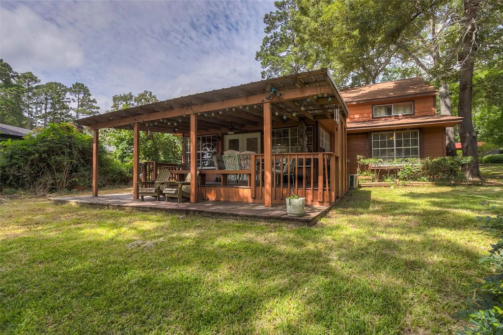 130 S Oak Bluff Drive, Trinity