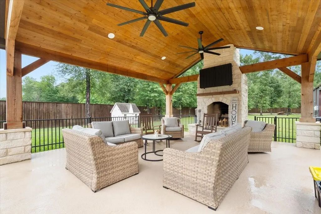 27656 Rio Blanco Drive, Splendora