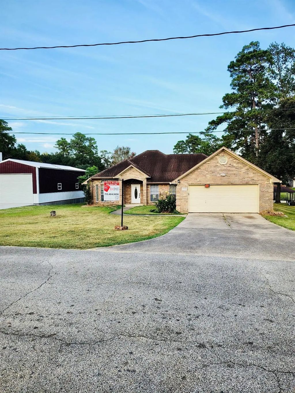 3443 Shore Shadows Drive, Crosby