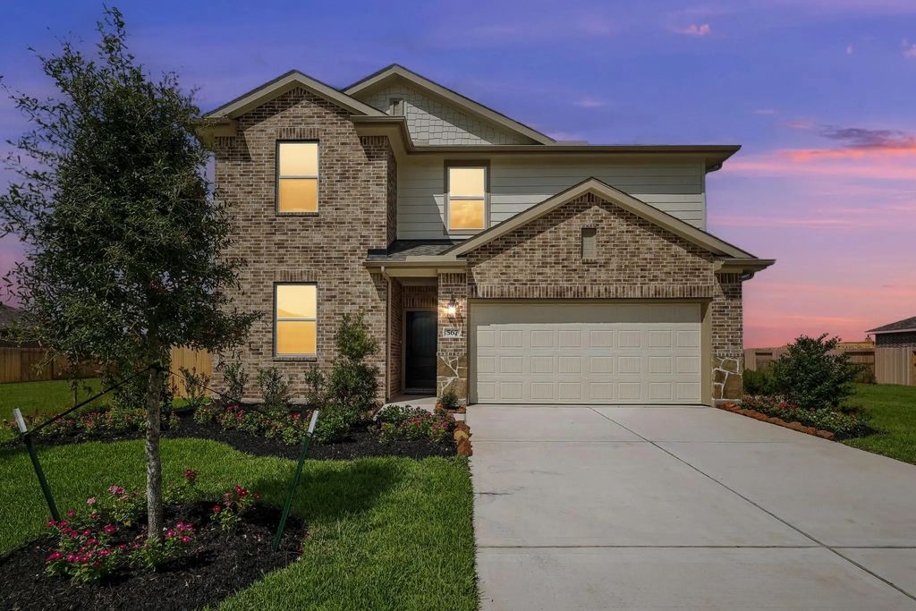 654 Daniel Lakes Lane, Dayton