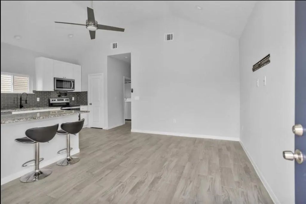 16694 E Juneau, Montgomery