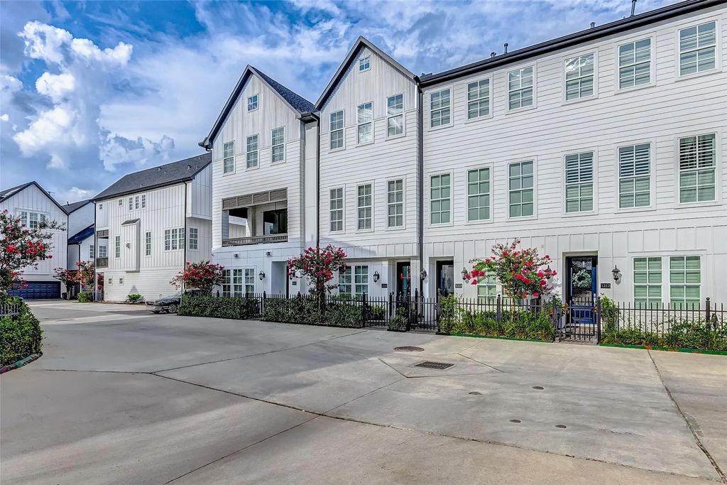 1216 Timbergrove Park Street, Houston