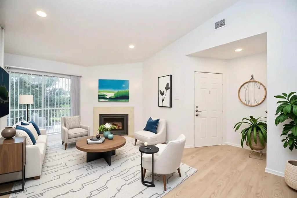 11201 Lynbrook Drive 3823, Houston