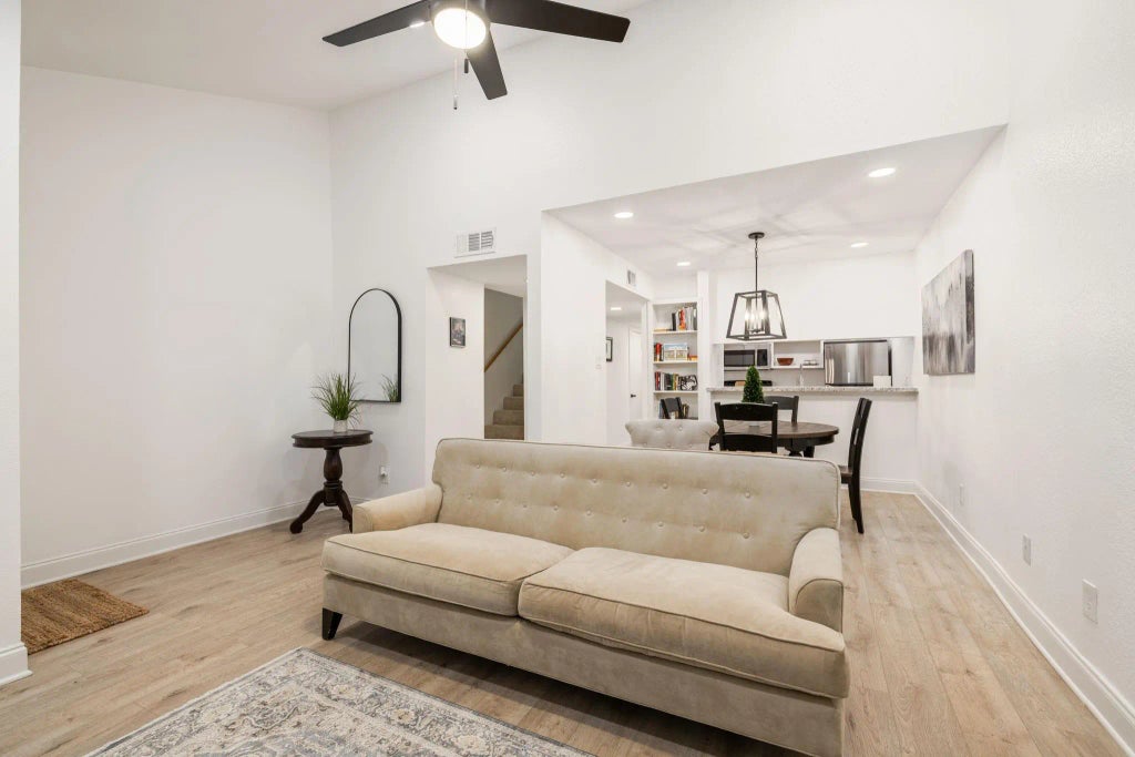 1500 Olympia Way 19, College Station