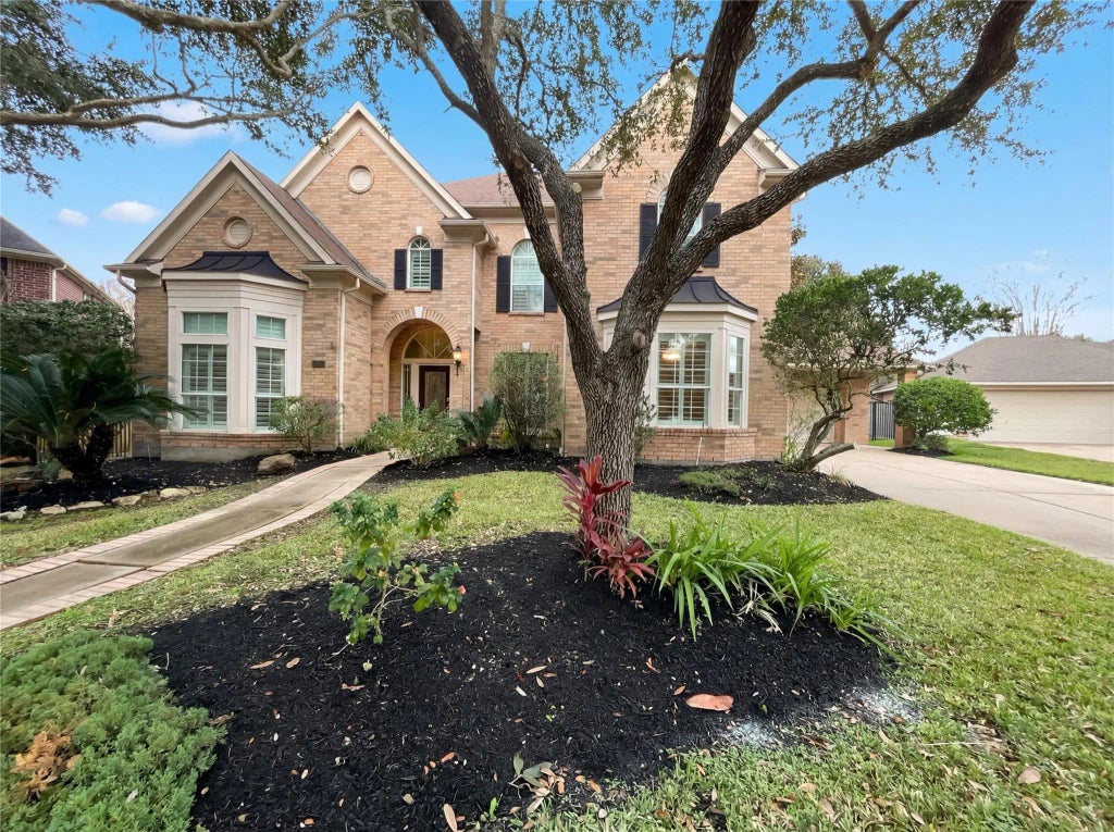 11 Foxworth Court, Sugar Land