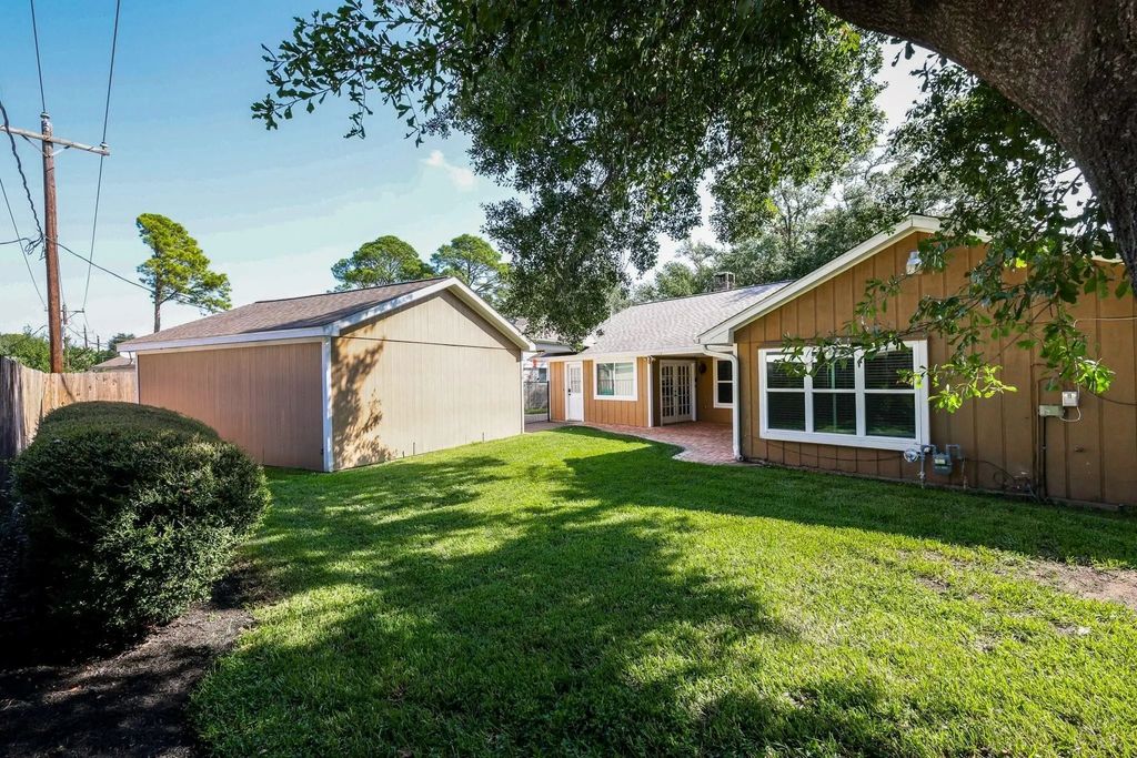2815 Manila Lane, Houston