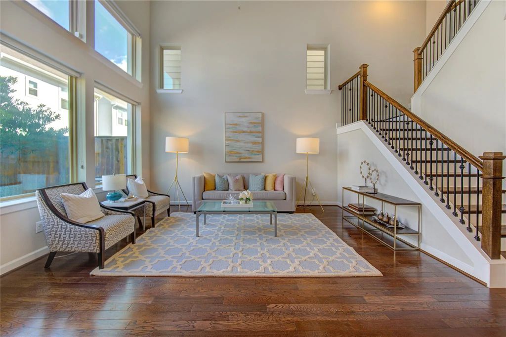 8812 Narrow Leaf Street, Houston