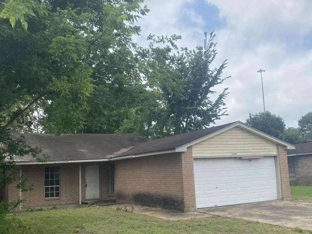 5739 Gatewood Avenue, Houston