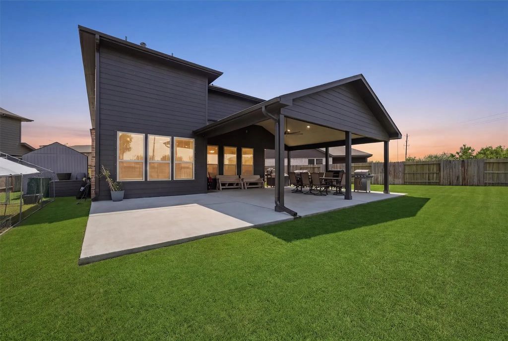 132 Wedgewood Trace Lane, La Porte