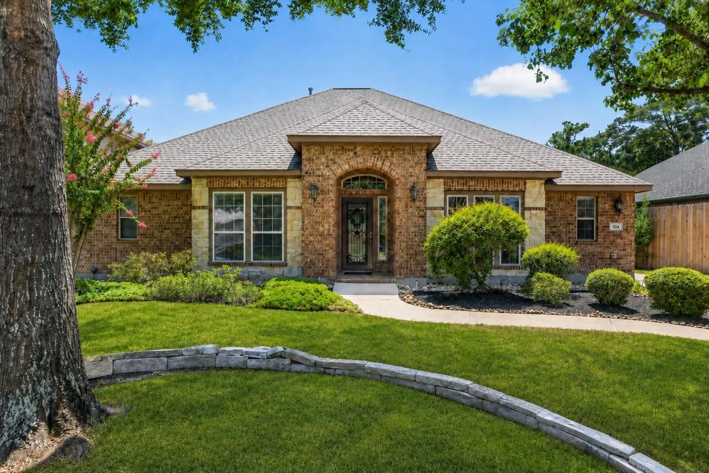 514 Oak Ridge Grove Circle, Spring