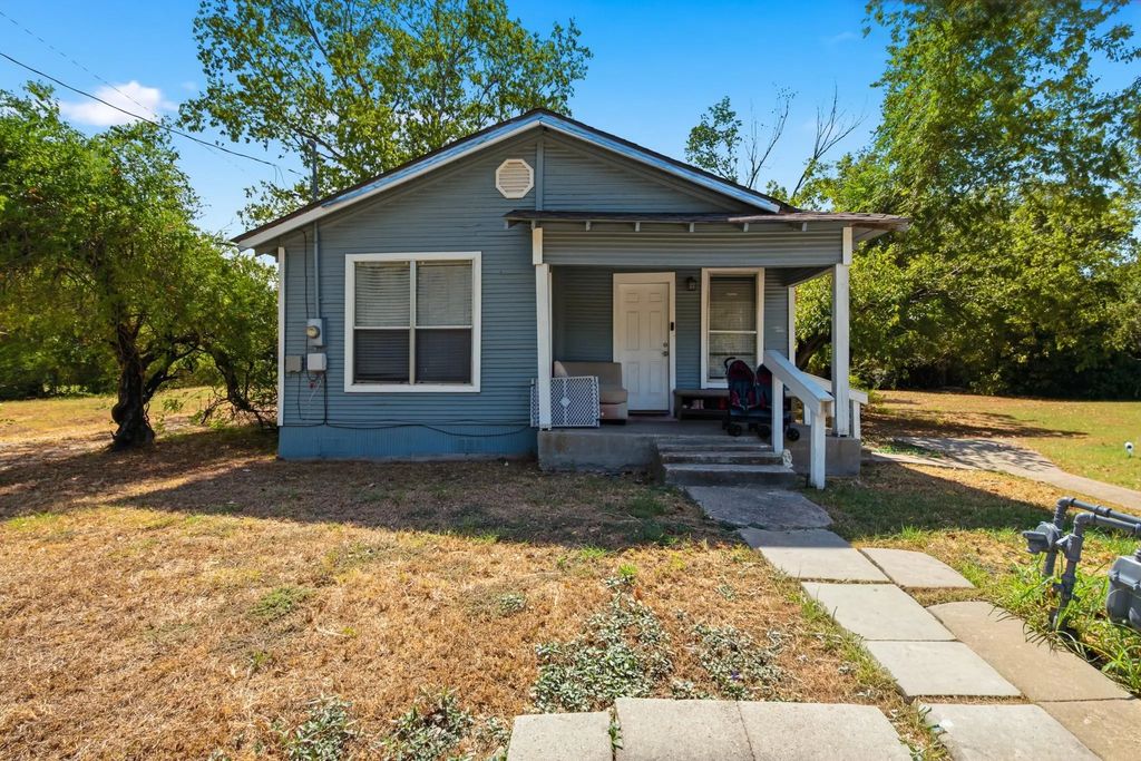 709 E Martin Luther King Jr Street, Bryan
