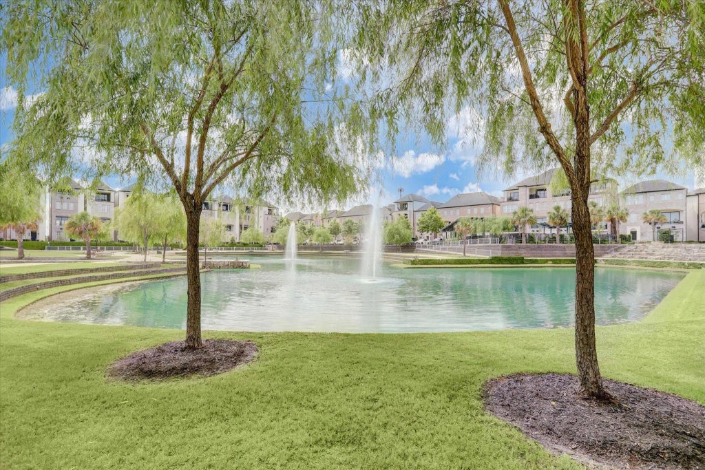 2718 Maxroy Street, Houston