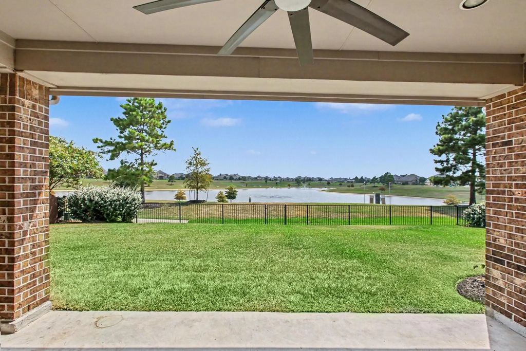7415 Laguna Lake Drive, Spring