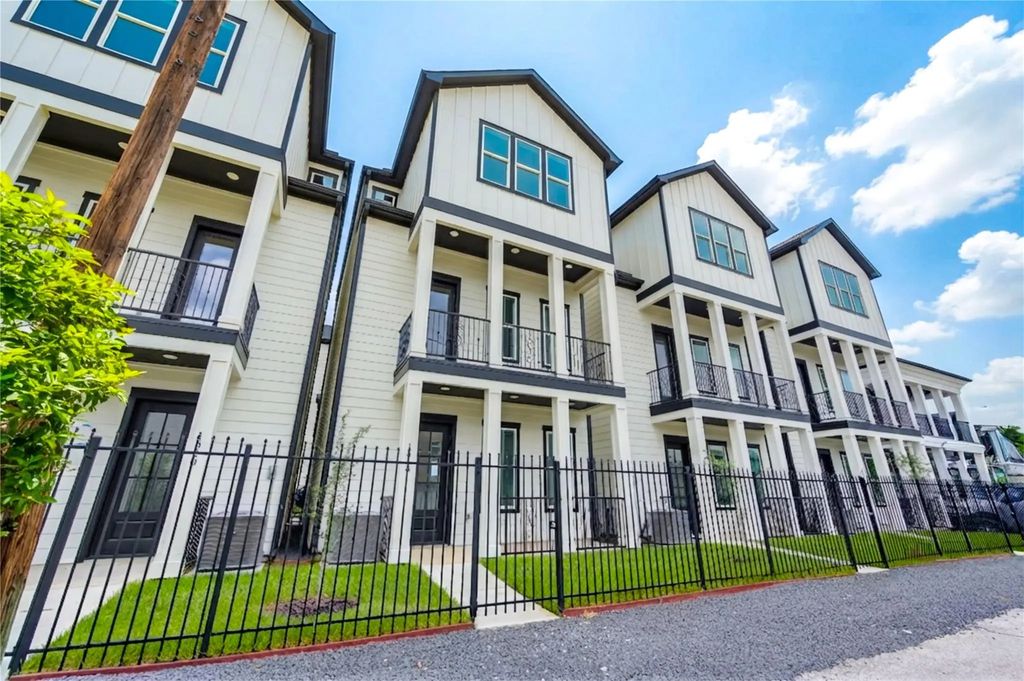 1518 Winter Street, Houston